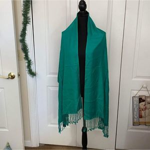New York Jonex Green scarve nwt